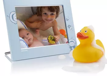 Philips SPF2107: 7-дюймовая детская фоторамка по недетской цене