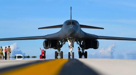 Siły Powietrzne USA chcą wycofać na emeryturę pierwszy naddźwiękowy bombowiec strategiczny B-1B Lancer od 2021 roku - wszystkie samoloty zostaną wycofane na początku lat 30. XX wieku