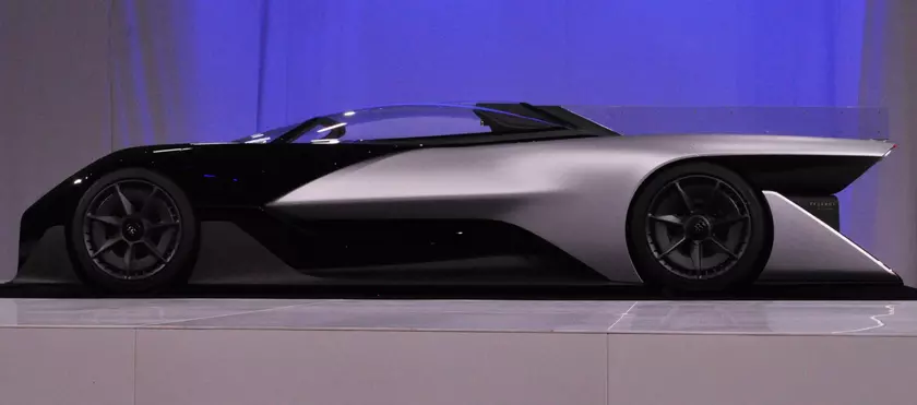 CES 2016: концепт электромобиля Faraday Future FFZERO1 мощностью 1000 л/с
