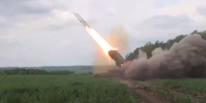 Die Russen gaben die Ungenauigkeit des TOS-Systems "Solntsepyok" für erfolgreiche Schüsse weiter - der Drohnenbediener verstand nicht sofort, wo die Raketen fielen