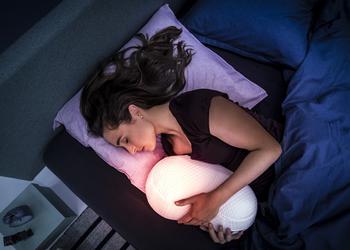 Робот-подушка Somnox поможет хорошо выспаться