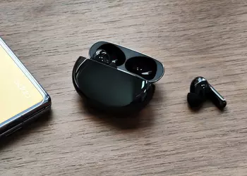 OPPO showed Enco X2 TWS headphones before the announcement