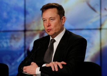 Elon Musk became the first man in history to lose $200 billion of his fortune