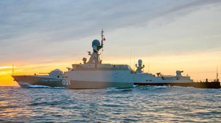 Les drones de surface ukrainiens Sea Baby touchent le porte-missiles russe Bujan-M en mer Noire