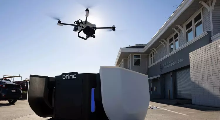 BRINC Guardian: дрон с тарелкой Starlink на спине, который хочет заменить полицейские вертолеты