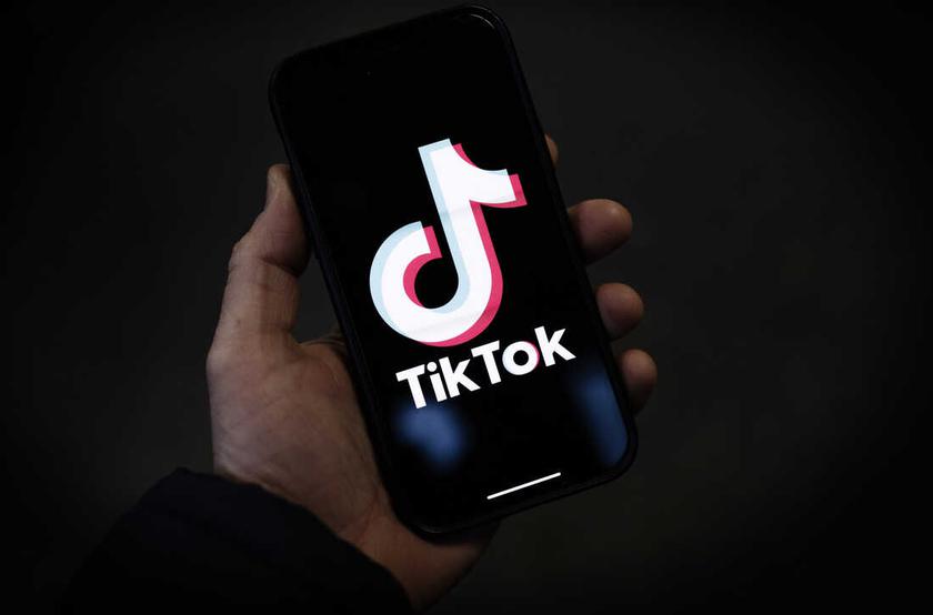 Изучаем логотип TikTok: символизм и дизайн в новой эпохе соцсетей