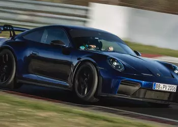 Porsche 911 GT3 установил новый рекорд «Нюрбургринга» для автомобилей с механикой