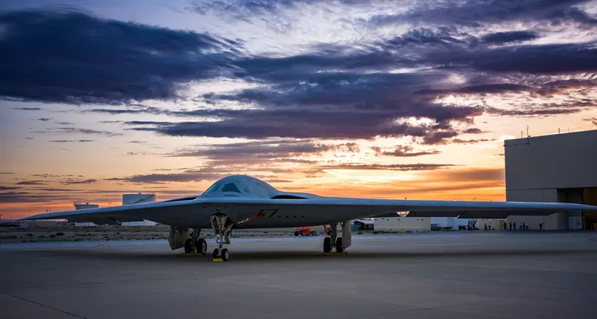 Ядерный бомбардировщик нового поколения B-21 Raider начал рулёжные испытания в преддверии первого полёта