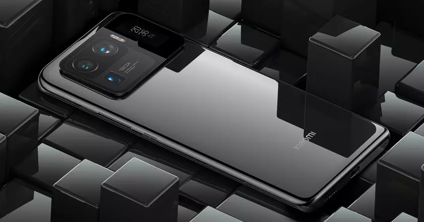 В Украине стартовали продажи Xiaomi Mi 11 Ultra со скидкой 4000 грн