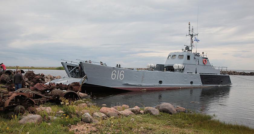 Украинские морские дроны полностью уничтожили российские десантные корабли проектов «Серна» и «Акула» в Крыму