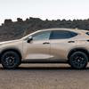 Lexus NX Overtrail колір Moon Desert