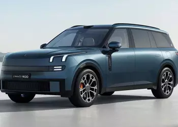 The Lynk & Co 900 plug-in hybrid gets two 30-inch 6K displays and develops 710bhp in the lowest-powered version