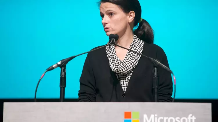 Фінансова директорка Microsoft поставила XBox жорсткі ...