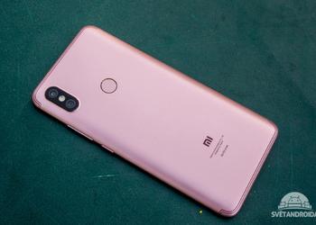 The network has "live" photos of the smartphone Xiaomi Redmi S2