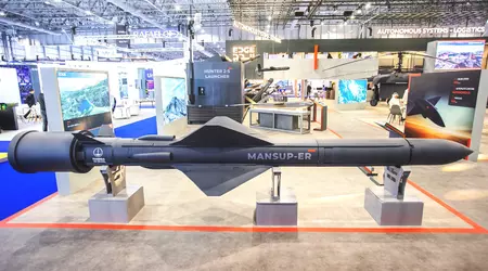 EDGE GROUP introduced the NASEF-20 and NASEF-125 cruise missiles along with the MANSUP-ER anti-ship missile