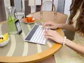 files/u9836/Solar_keyboard_in_a_cafe.jpg