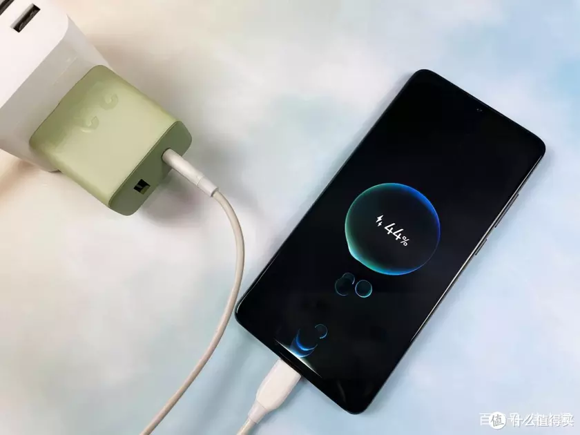 iPhone 13 еще не представлен, а суббренд Xiaomi уже выпустил для него зарядку — ZMI 33W 1A1C всего за $12