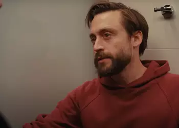 Киран Калкин получил первый Оскар за лучшую мужскую роль второго плана в фильме Настоящая боль