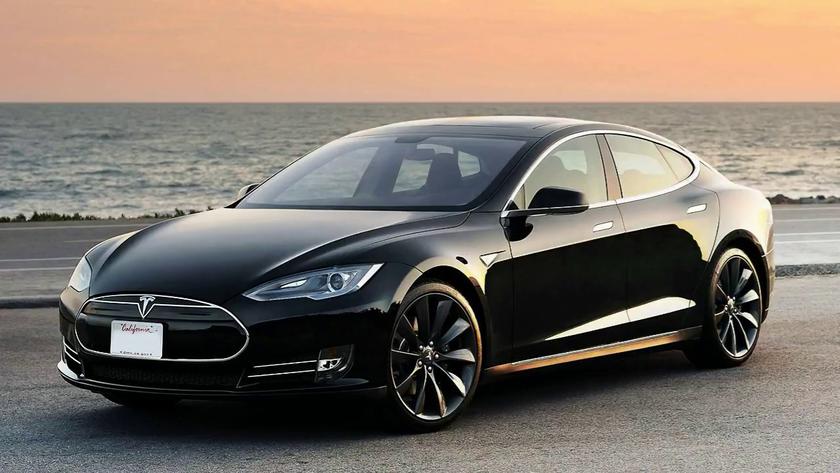 19-year-old hacker hacked into 25 Tesla cars remotely