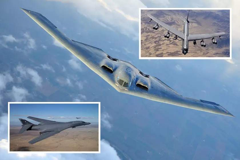 США существенно сократили количество стратегических бомбардировщиков – осталось только 20 B-2 Spirit, 76 B-52 Stratofortress и 45 B-1B Lancer, а производство завершилось 20 лет назад