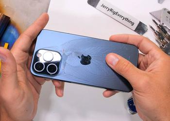 Титановый iPhone 15 Pro Max провалил тест на прочность (видео)