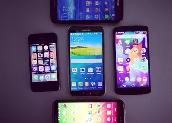 Instagagadget: сотрудники редакции меряются смартфонами