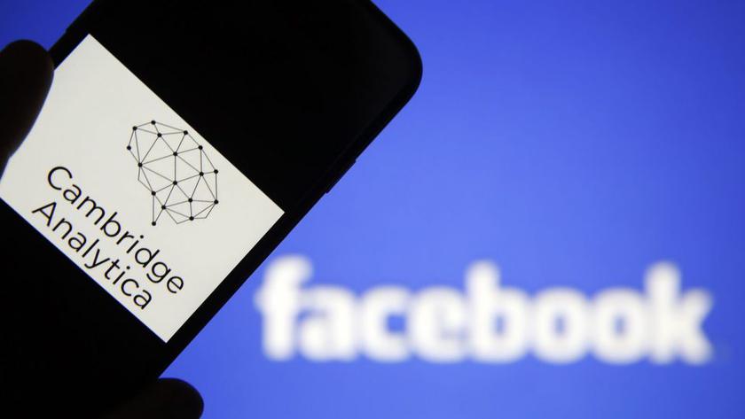 Facebook будет оповещать пользователей, чьи данные попали к Cambridge Analytica