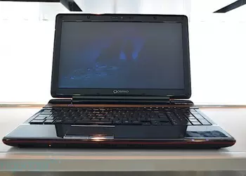 Toshiba Qosmio F750 3D — первый ноутбук с автостереоскопическим экраном — появится в августе 
