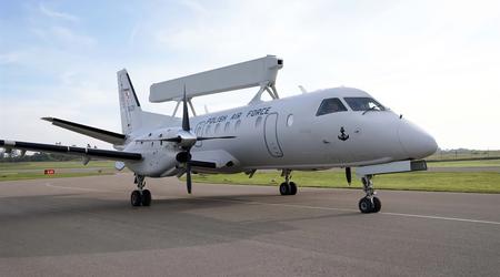 La Pologne a reçu le premier avion Saab 340B AEW-300 de détection et de contrôle radar à longue portée.