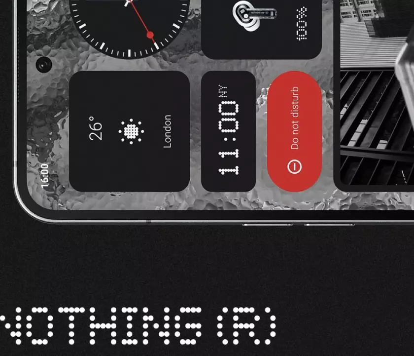 Плоский дисплей с отверстием по центру и тонкие рамки: Nothing начала тизерить внешний вид Phone (2)