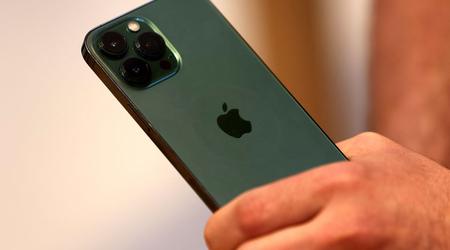 Brazylia zakazuje Apple sprzedaży iPhone'a bez ładowarki