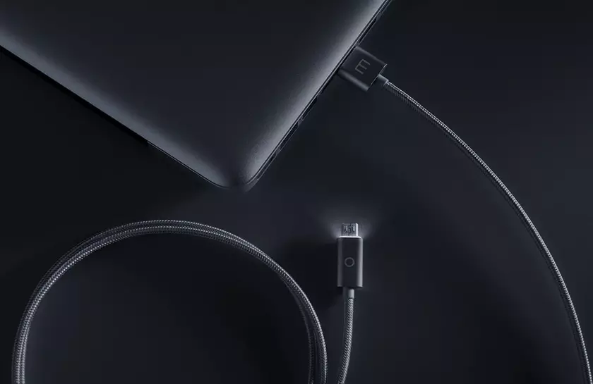Meizu представила зарядный кабель со светодиодной подсветкой