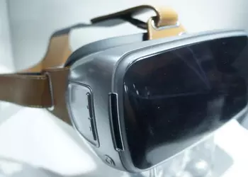 Computex 2016: Google Cardboard по версии ASUS