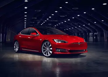 Маск объявил, что Tesla Model S и Model X снимут с производства