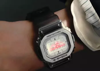 C2H4 x Casio анонсировали ограниченный выпуск часов GM-5600 "The Space Age"