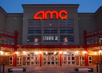 В кино за Bitcoin – сеть кинотеатров AMC начала принимать криптовалюту
