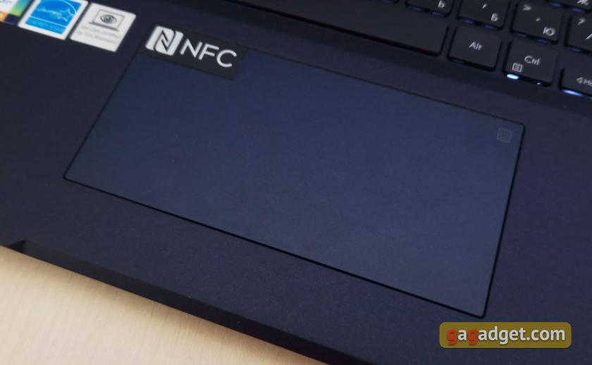 Test du ASUS ExpertBook B7 Flip (B7402FEA): un ordinateur portable d'entreprise phare avec un boîtier robuste-35