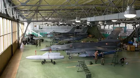 The US approves the sale of 246 AIM-9X Sidewinder air-to-air missiles to the Netherlands