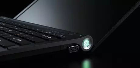 Sony Vaio Z: 13-дюймовый ноутбук с Intel Core i7 и Quad SSD (видео