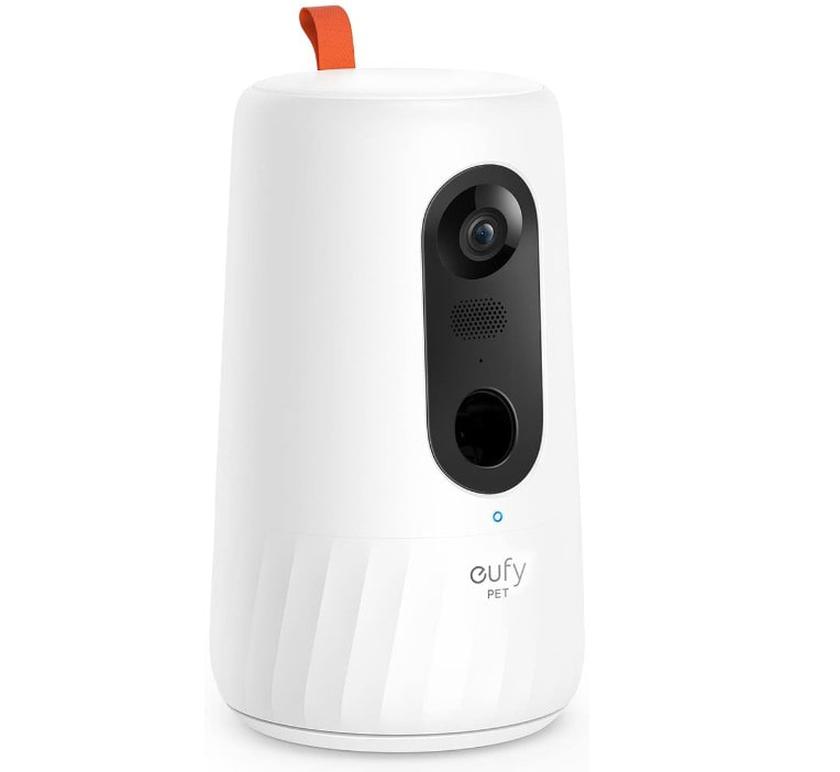 Eufy D605 dog camera treat dispenser