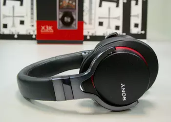 Обзор наушников Sony MDR-1A