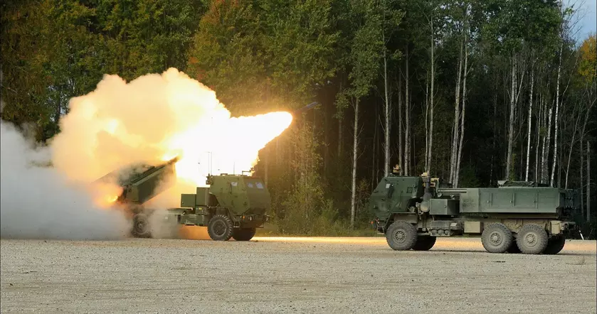 Эстония вместе с M142 HIMARS покупает баллистические ракеты ATACMS в новейшей версии M57 с дальностью пуска до 300 км