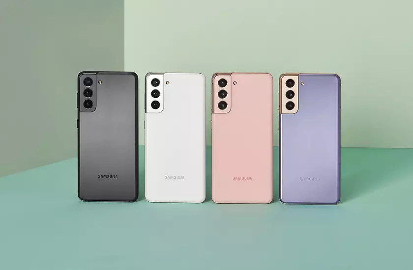 Больше пластика: Samsung Galaxy S22 Ultra может стать единственным флагманом линейки со стеклянным корпусом