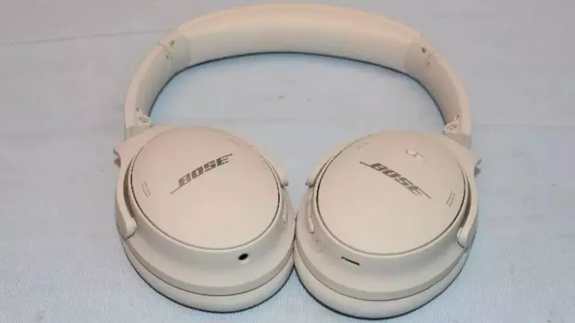 Bose сертифицировала новые накладные наушники QuietComfort 45: что о них известно