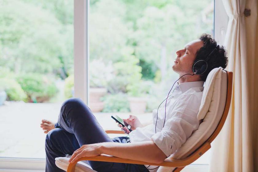 Przegląd najlepszych urządzeń i odtwarzaczy MP3 do słuchania audiobooków 2023