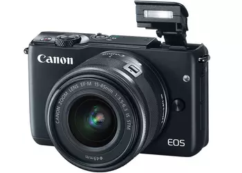 Беззеркальная камера Canon EOS M10 с 18-мегапиксельной матрицей формата APS-C