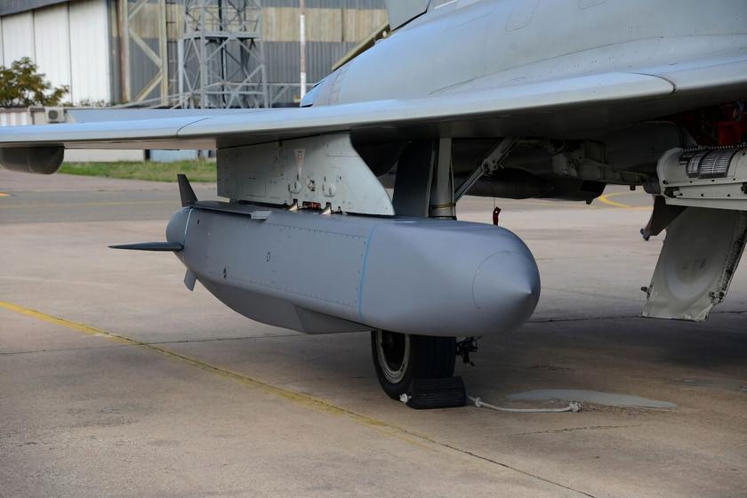 CNN: Великобритания передала Украине авиационные крылатые ракеты Storm Shadow с дальностью поражения целей до 250 км
