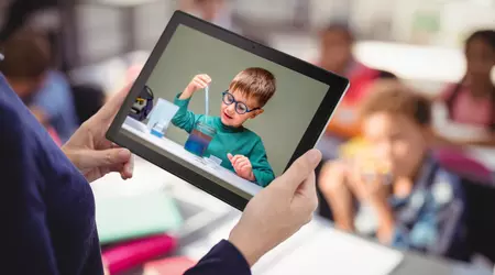 ASUS announced the CM30 Detachable hybrid Chromebook CM30 with a touchscreen and detachable keyboard