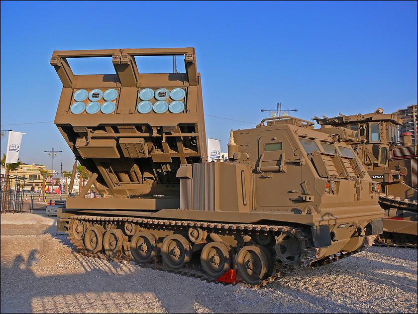 Großbritannien Rüstet M270 MLRS-Mehrfachraketen-Systeme Zu M270A2 Auf ...