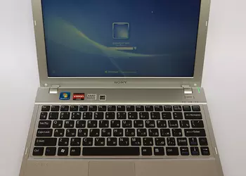 Обзор субноутбука Sony VAIO YB1 (VPC-YB1S1R) на базе процессора AMD E-350 
